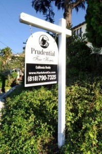 la crescenta real estate for sale sign