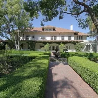 795 Oak Knoll Circle