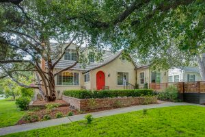 4857 Commonwealth, La Canada