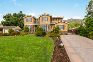 La Canada Pool Home with Guest House