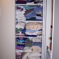 Organizing your linen closet to sell 2