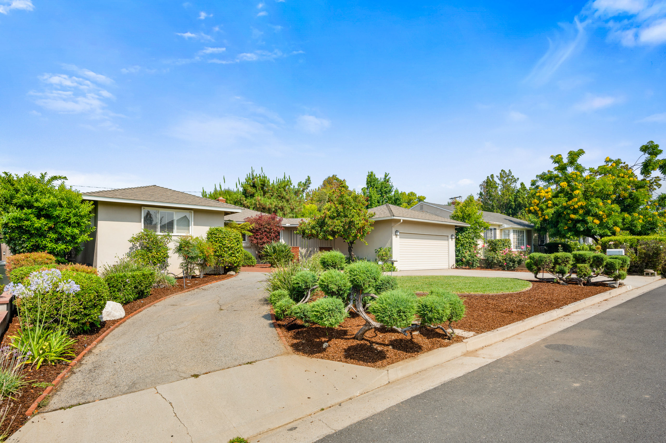 Hobbs Drive La Canada Closed