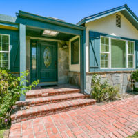 La Crescenta 3 + 2 Closed listed by Phyllis Harb