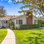 1332 Salisbury Rd. La Canada