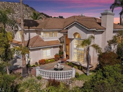 1934 Erin Way Glendale